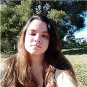 Professora de química ensino química para os anos finais do ensino fundamental e todo o ensino médio